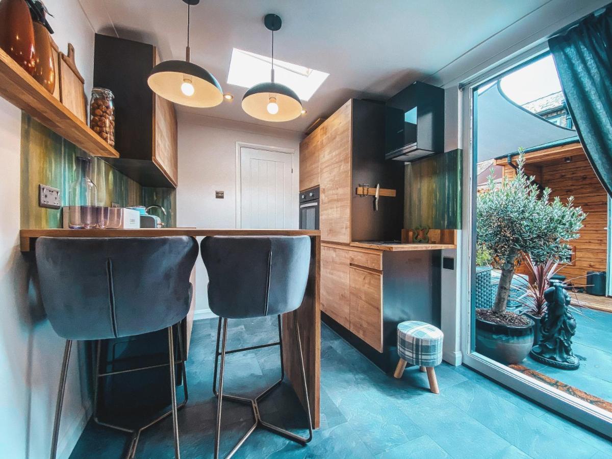 Cosy Studio Apartment Нюмаркет Екстериор снимка